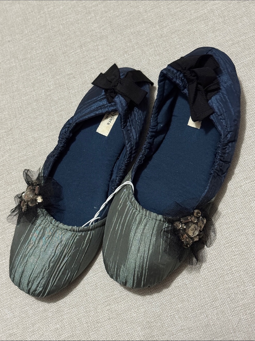 NWT Vera Wang Simply Vera Ballet Flats- Embellished-7-8(M)-Crinkle Fabric-Blue
